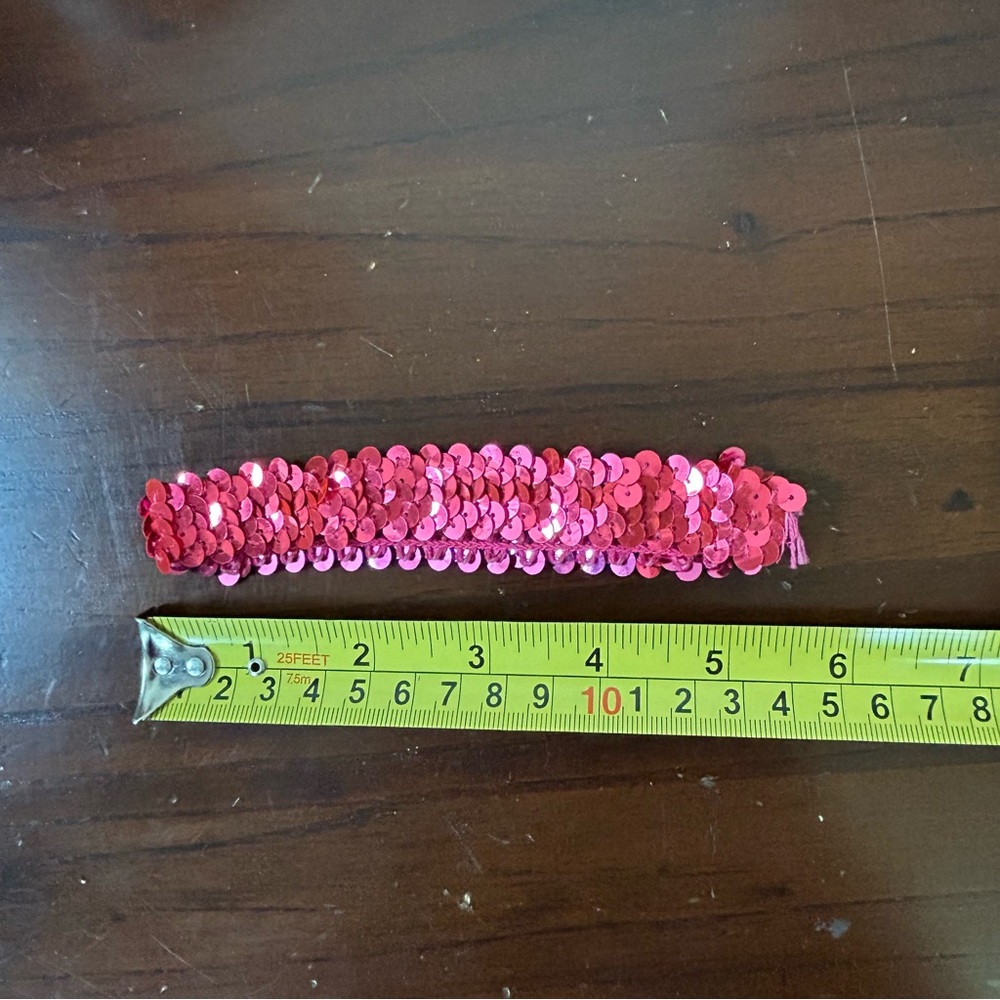 Free item: stretchy red sequin headband